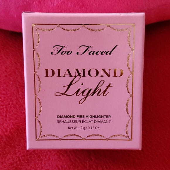 Two Faced Make Up Bundle - Picture 2 of 7